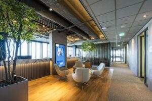 P.J. Oudweg 4 in Almere